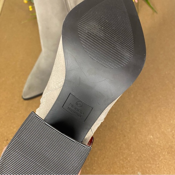 Blondo Indi Waterproof Bootie Suede Size 6.5 Pointy Toe - Picture 13 of 15